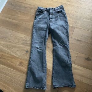 Levi’s rib cage flare